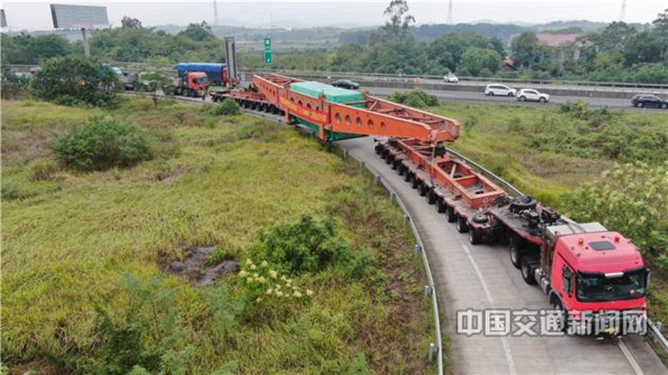 最大“巨無霸”來湘 “湖南模式”平安護(hù)航到家